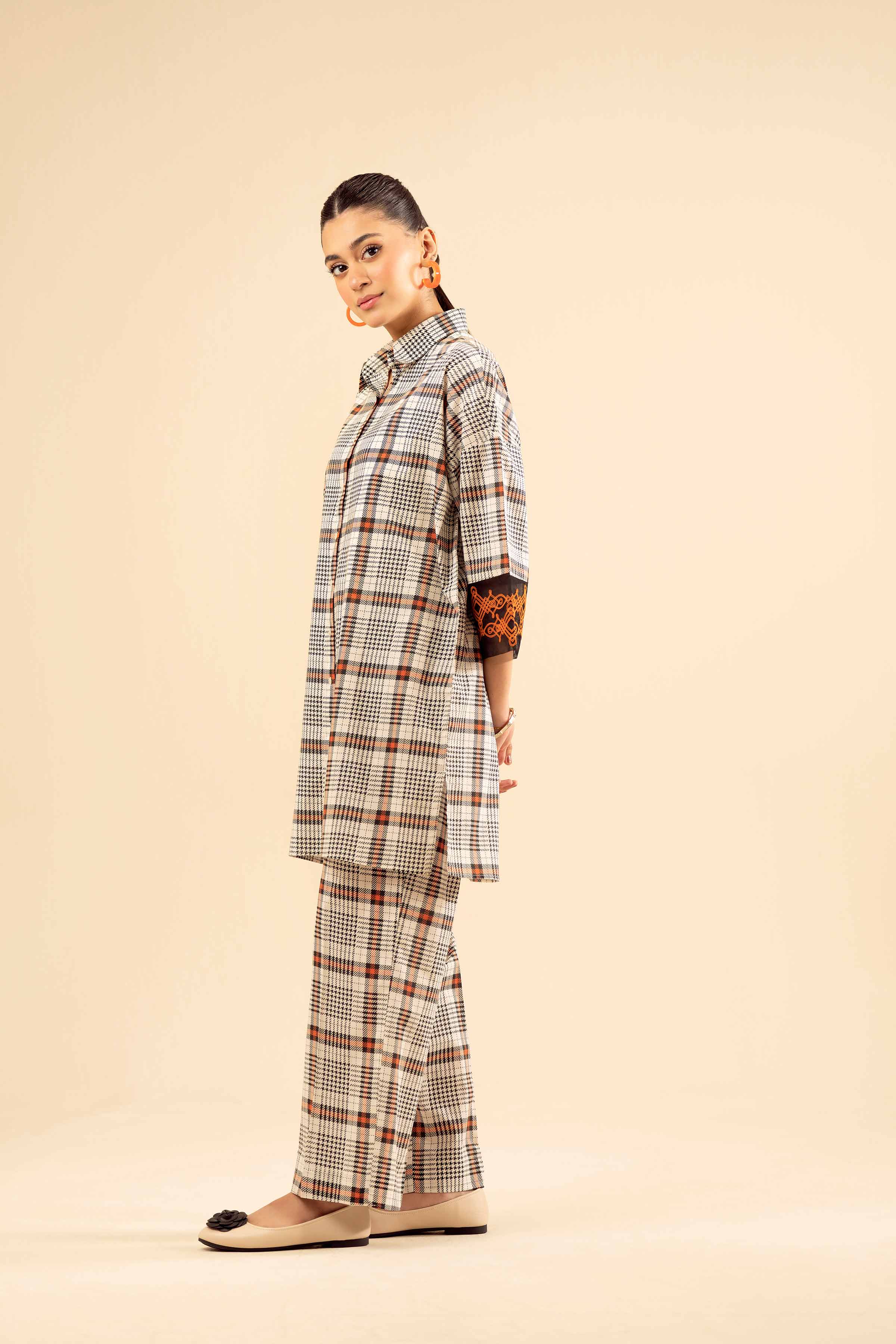 NISHATUAE - Black Embroidered Cambric 2-piece Ready to wear Dress