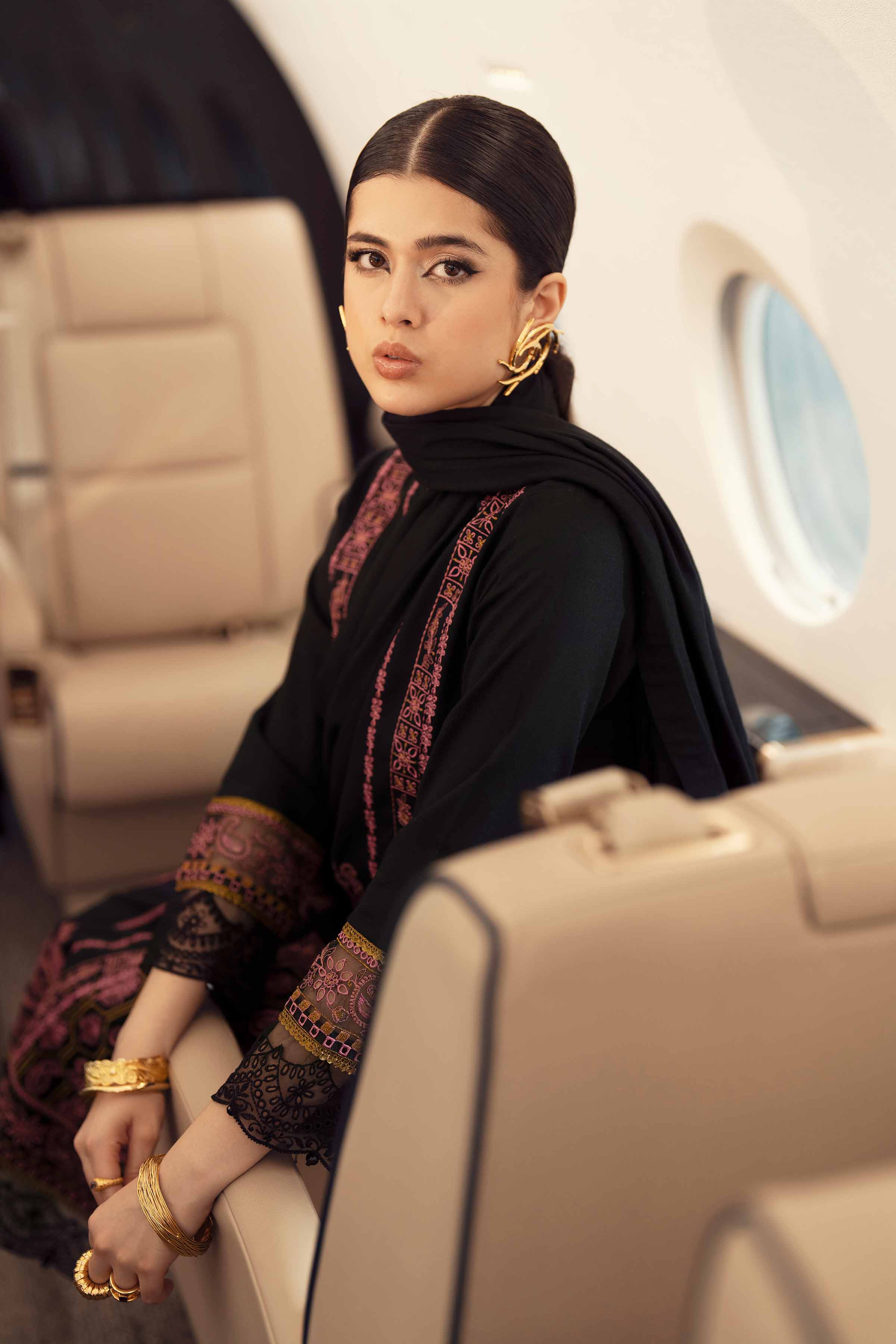 NISHATUAE - Black Embroidered Karandi 3-piece Ready to wear Suit