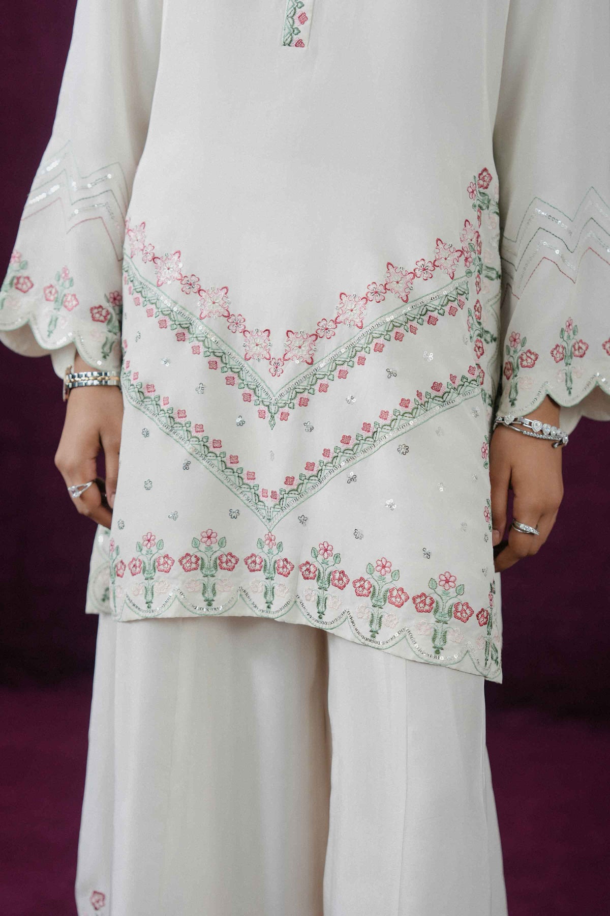White 2-Piece Embroidered Suit in Silk ready-to-wear