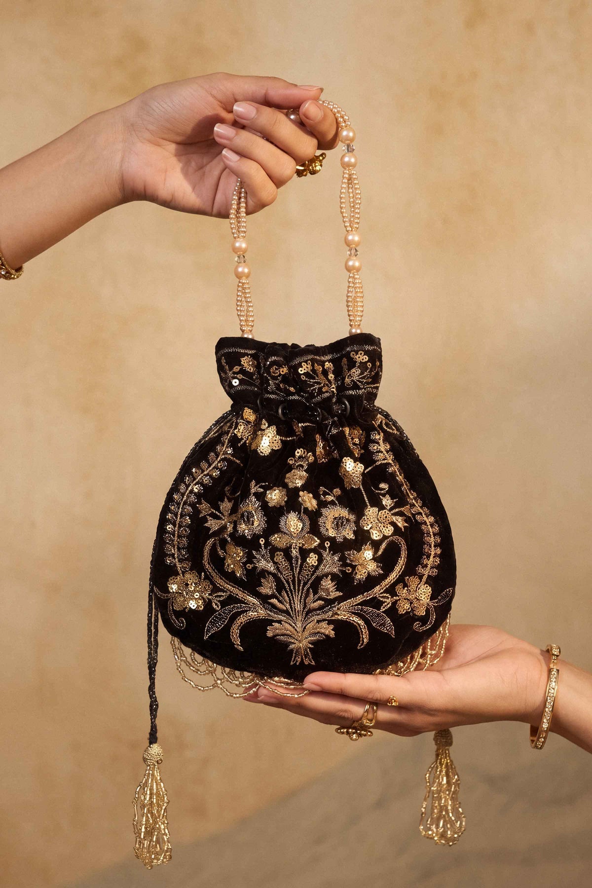 Embroidered Pouch - ST1PE-LUXE26WV1-6