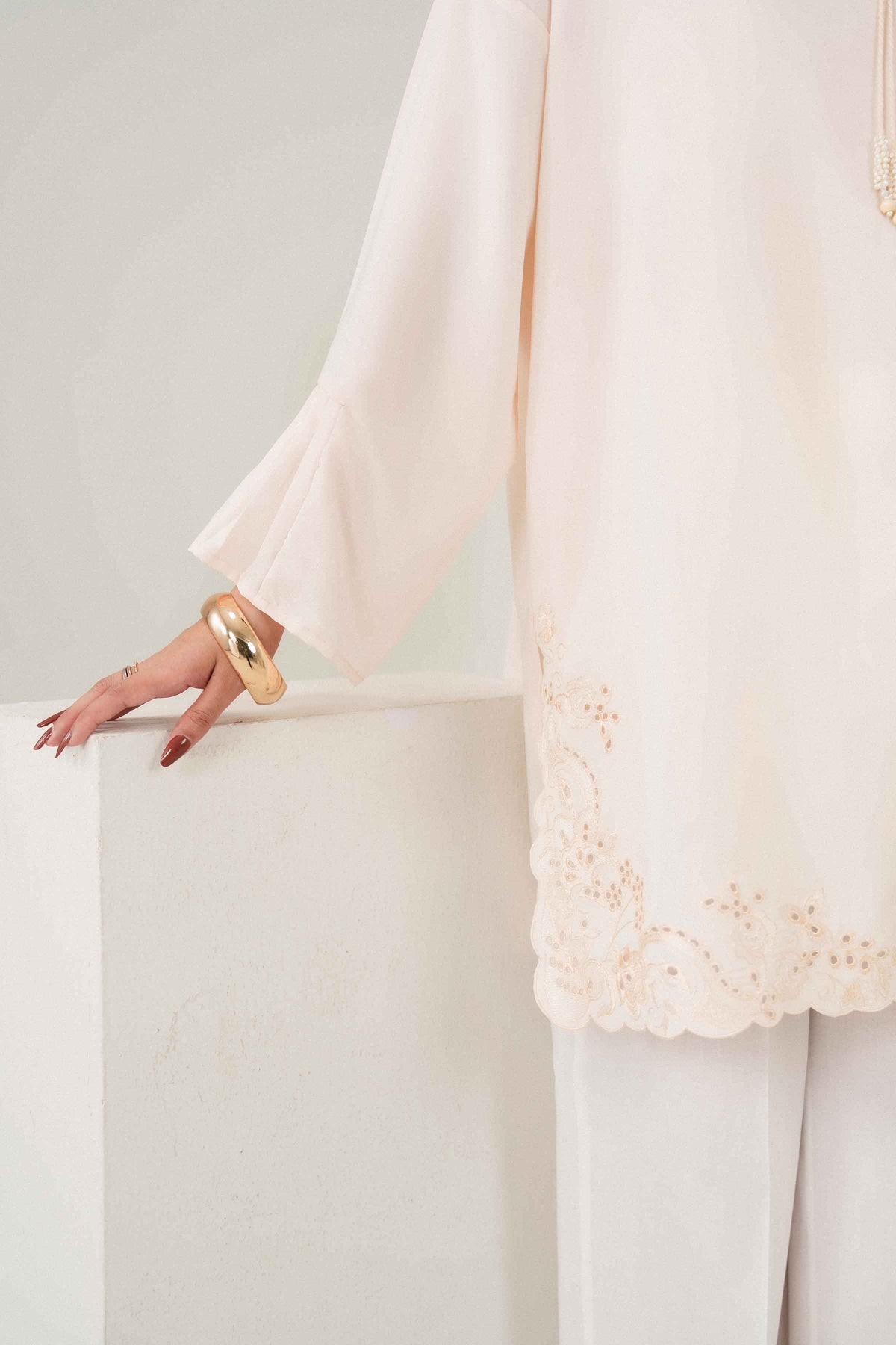 Off White Embroidered Shirt in Georgette ready-to-wear