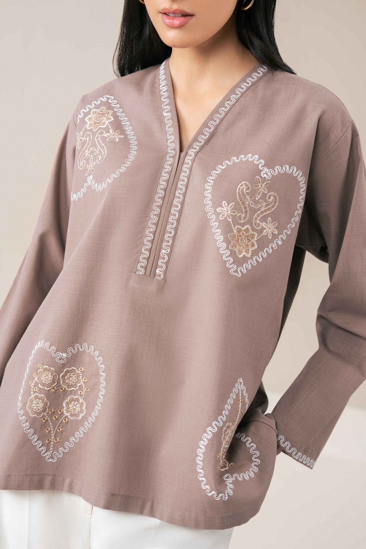 Brown Embroidered Shirt in Yarn Dyed ready-to-wear