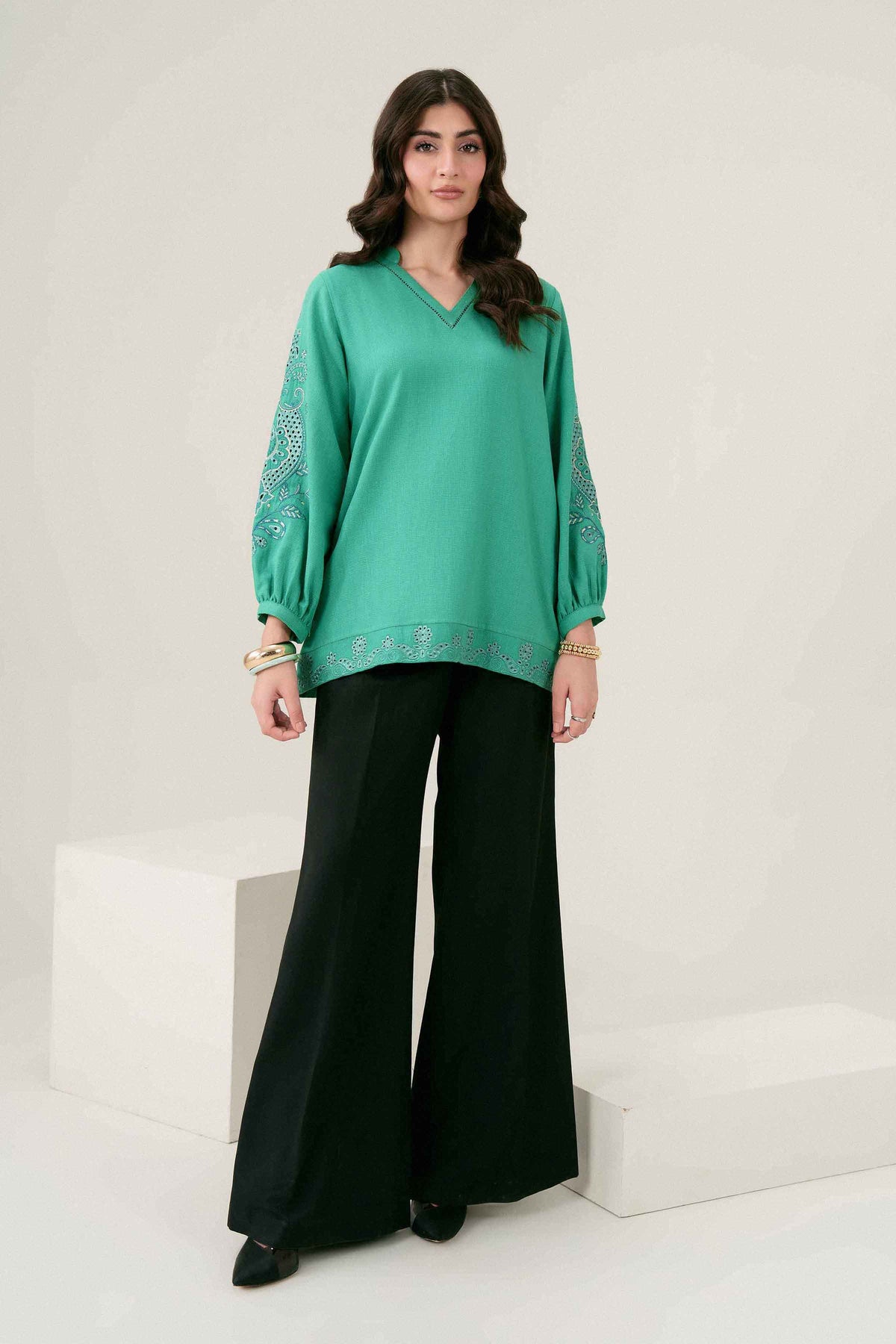 Green Embroidered Tunic in Yarn Dyed ready-to-wear