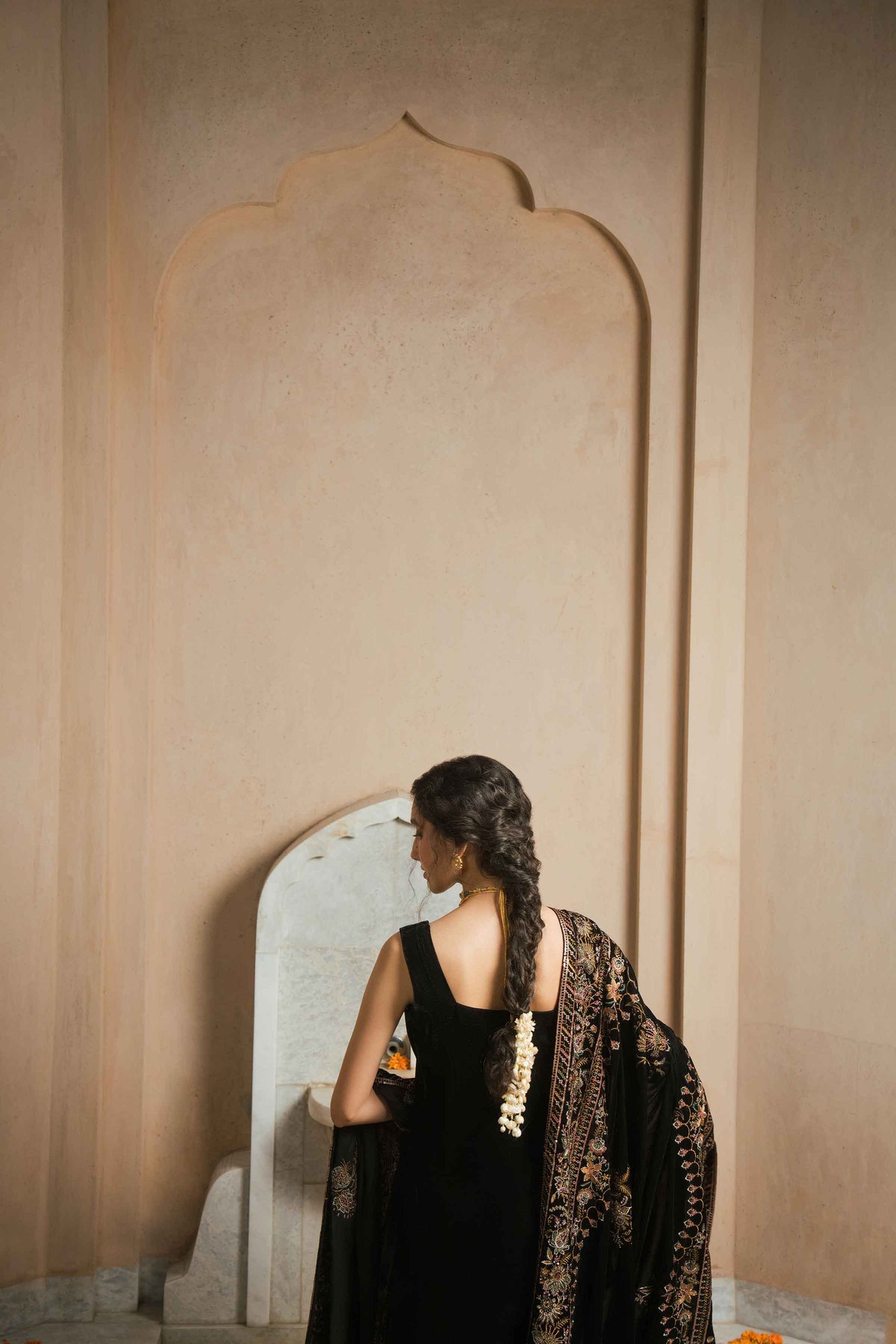 Embroidered Shawl - ST1SE-LUXE26WV1-1