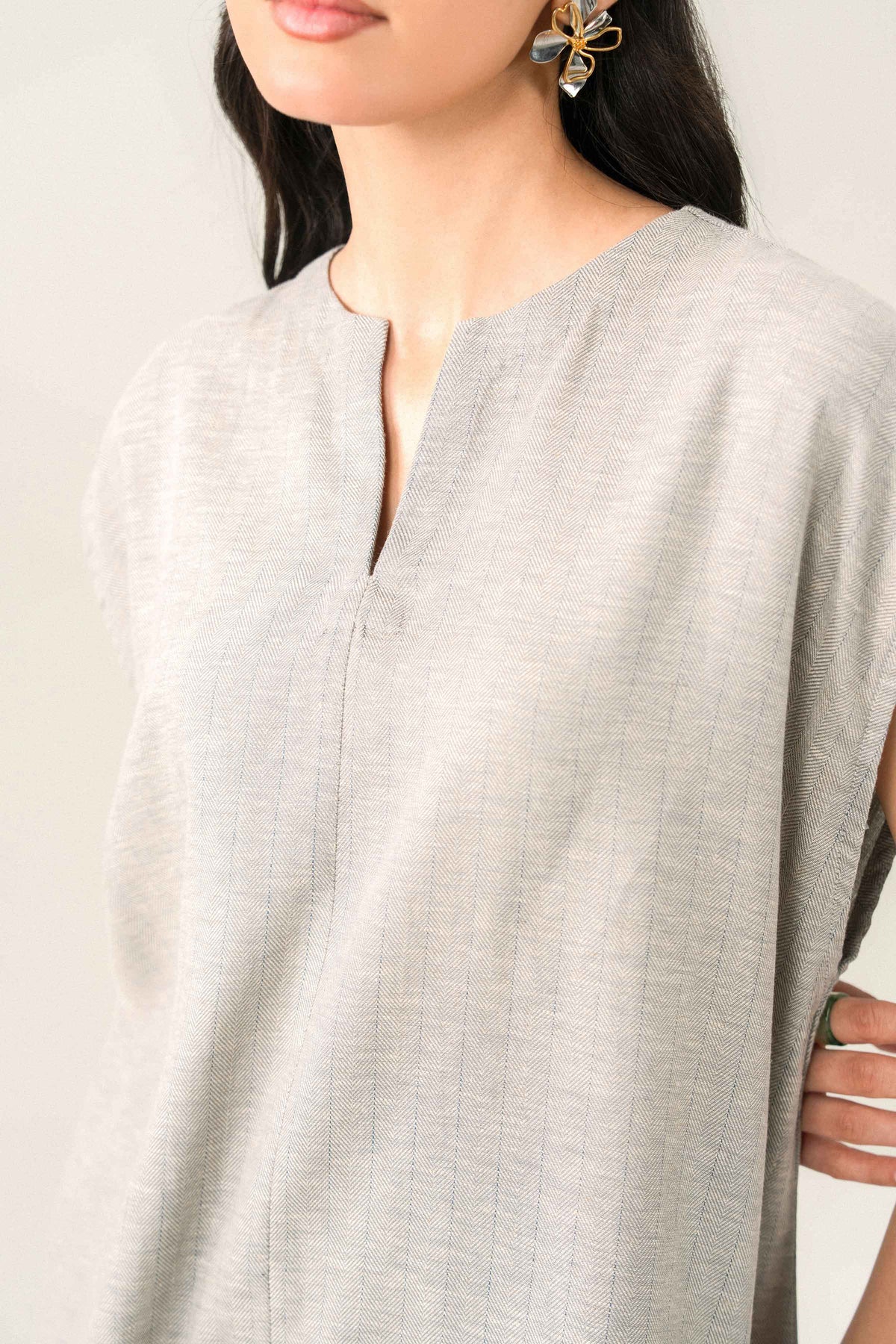 Grey 2-Piece Solid Suit in Yarn Dyed ready-to-wear