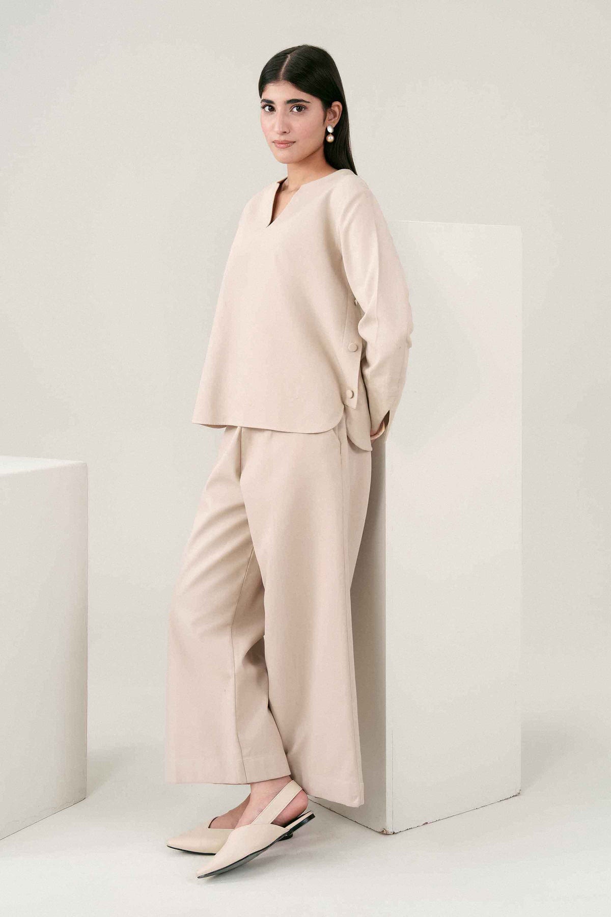 Brown 2-Piece Solid Suit in Yarn Dyed ready-to-wear