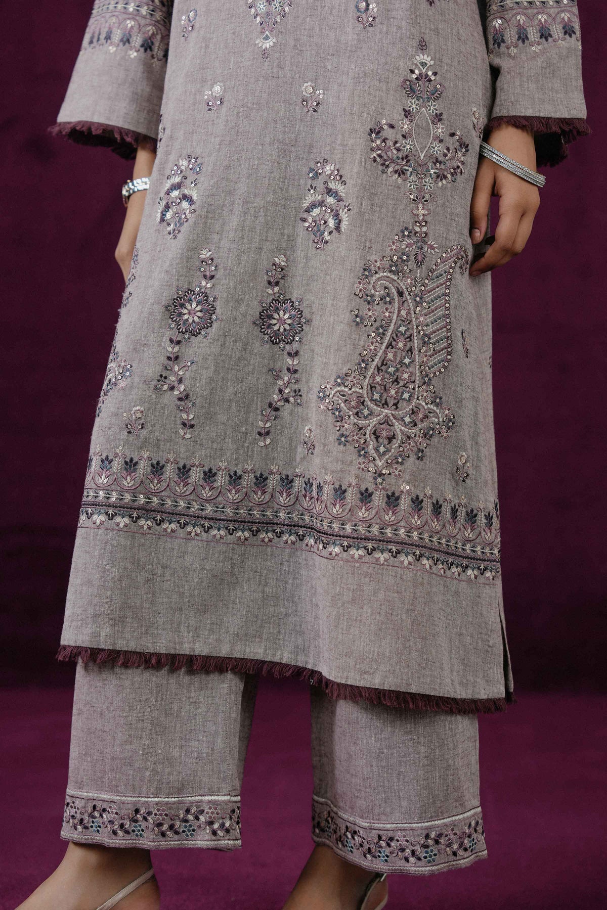 2 PIECE - EMBROIDERED SUIT - ST2PE-BOUT26WV2-15 for Women - Boutique Collection | Nishat UAE | Shop Online