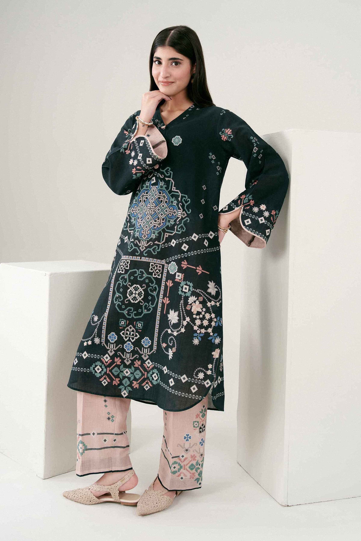 Black 2-Piece Printed Suit in Khaddar ready-to-wear
