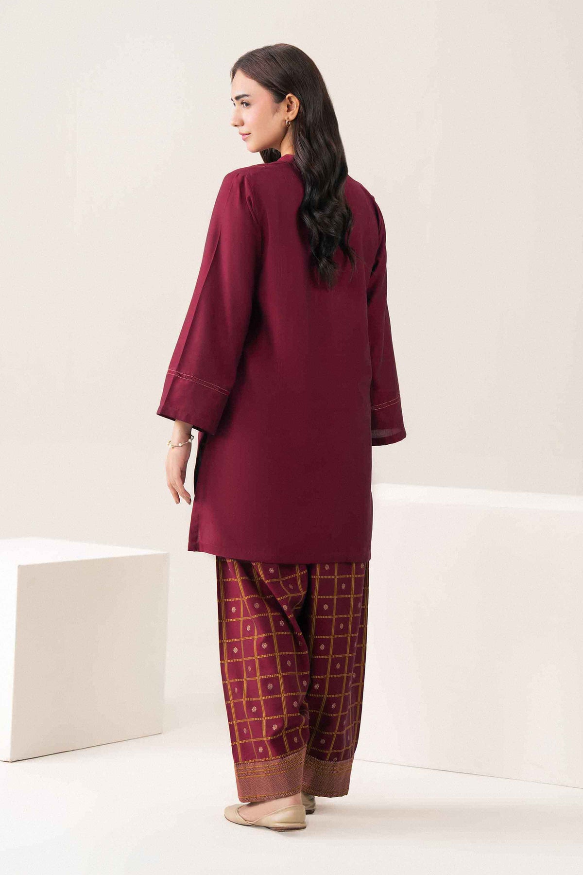 Red 2-Piece Solid Suit in Jacquard ready-to-wear