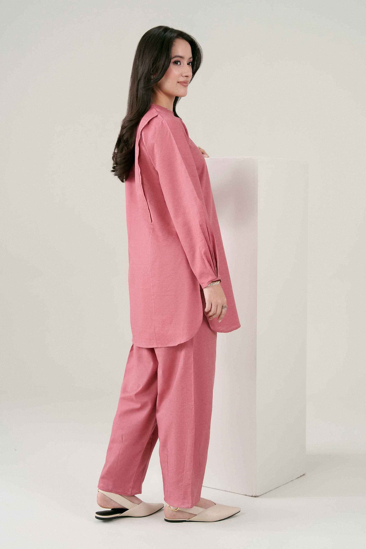 Pink 2-Piece Solid Suit in Jacquard ready-to-wear