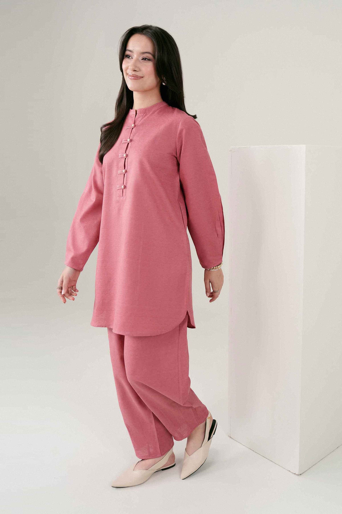 Pink 2-Piece Solid Suit in Jacquard ready-to-wear