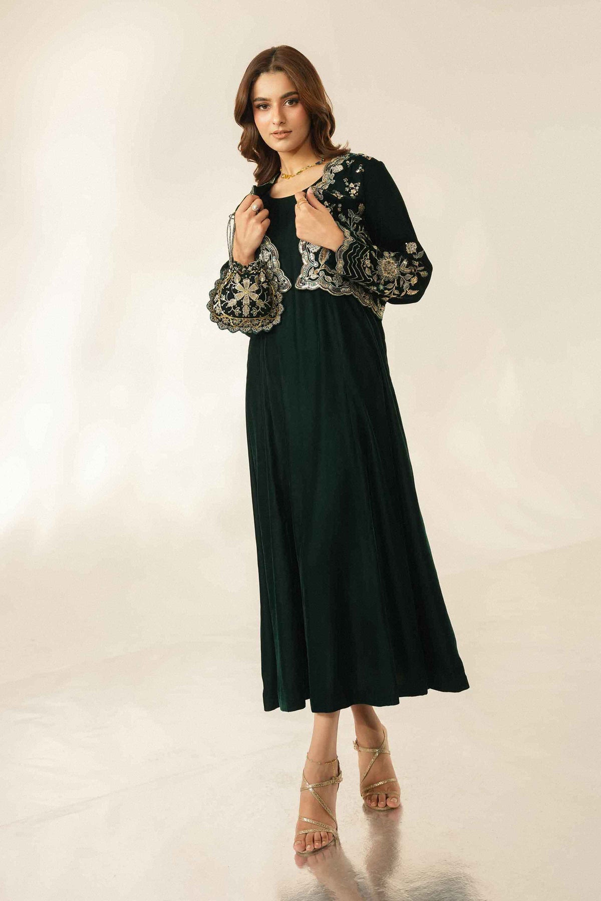 Green 2-Piece Embroidered Suit in Velvet ready-to-wear