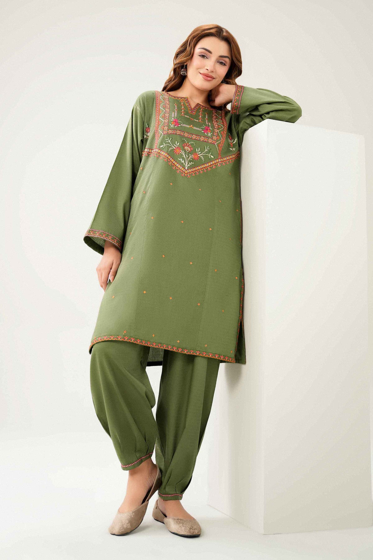Green 2-Piece Embroidered Suit in Dobby ready-to-wear