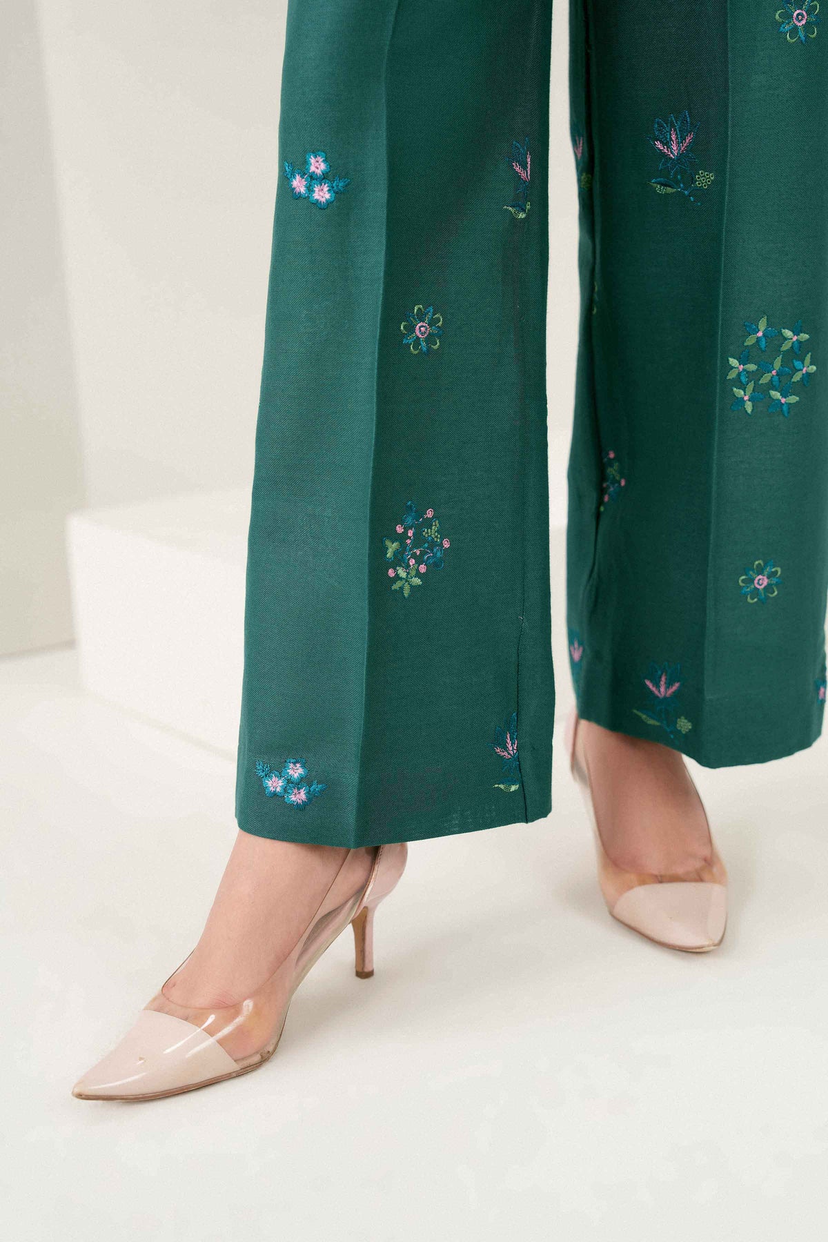 Green 2-Piece Printed Embroidered Suit in Khaddar ready-to-wear