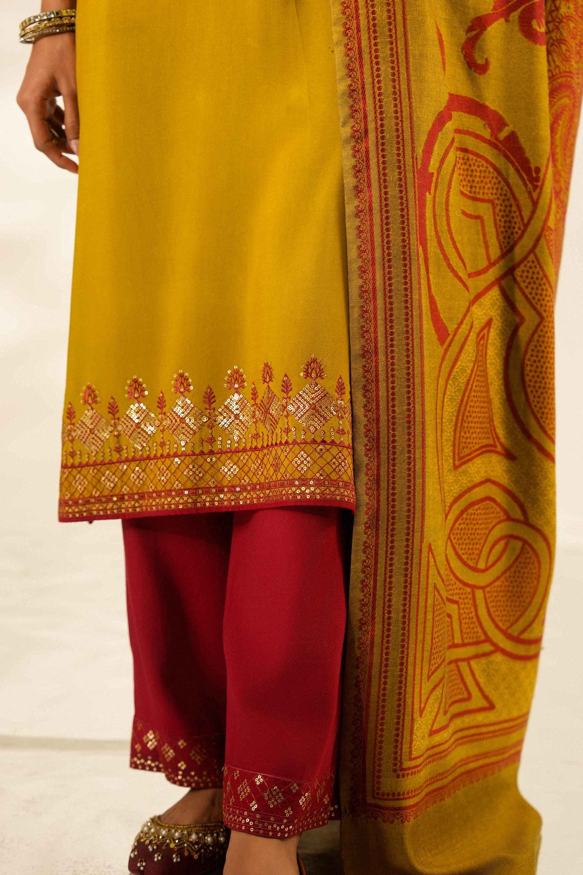 3 PIECE - EMBROIDERED SUIT - ST3PE-LUXE26WV3-48