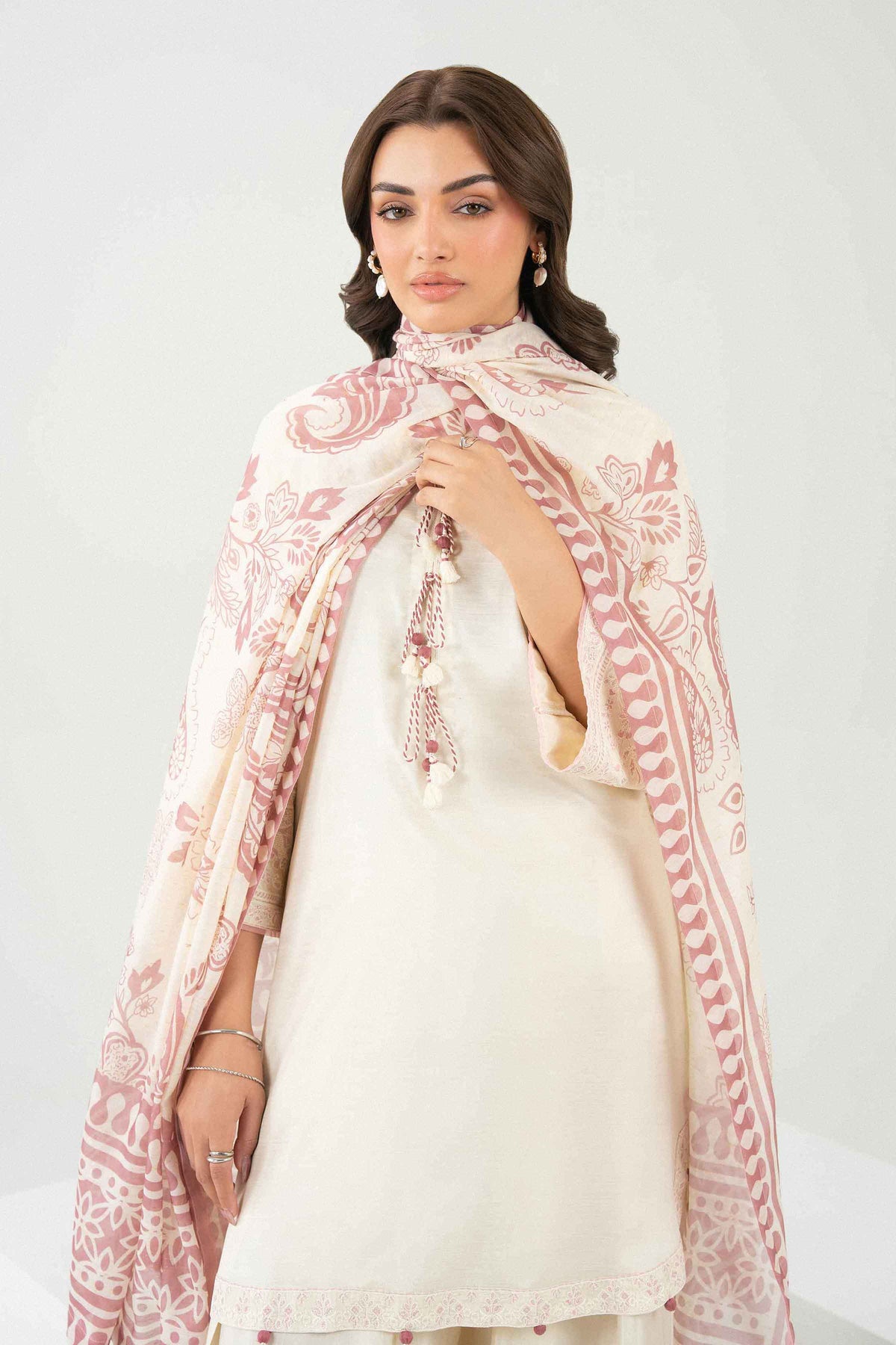 Off White 3-Piece Printed Embroidered Suit in Silk ready-to-wear