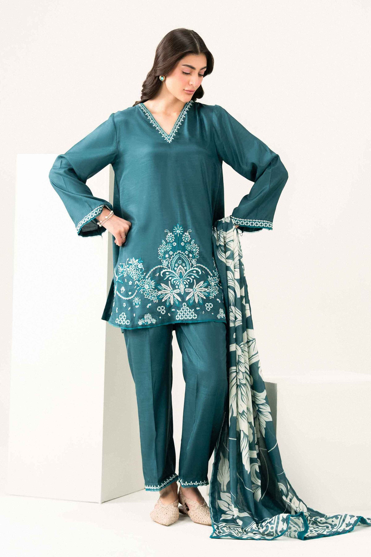 3 Piece - Printed Embroidered Suit - ST3PE-PRET26WV1-17 for Women - Pret Collection | Nishat UAE | Shop Online