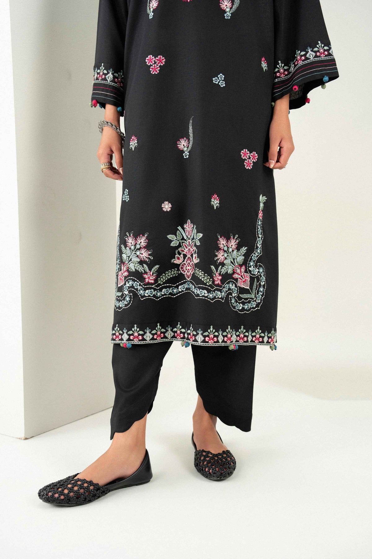 3 Piece - Embroidered Suit - ST3PE-PRET26WV1-18