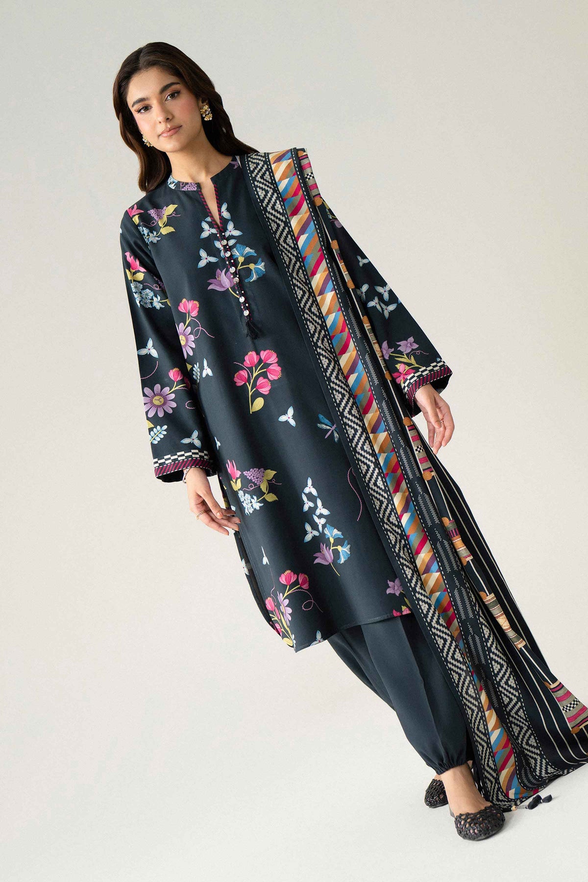 Black 3-Piece Printed Suit in Linen unstitched