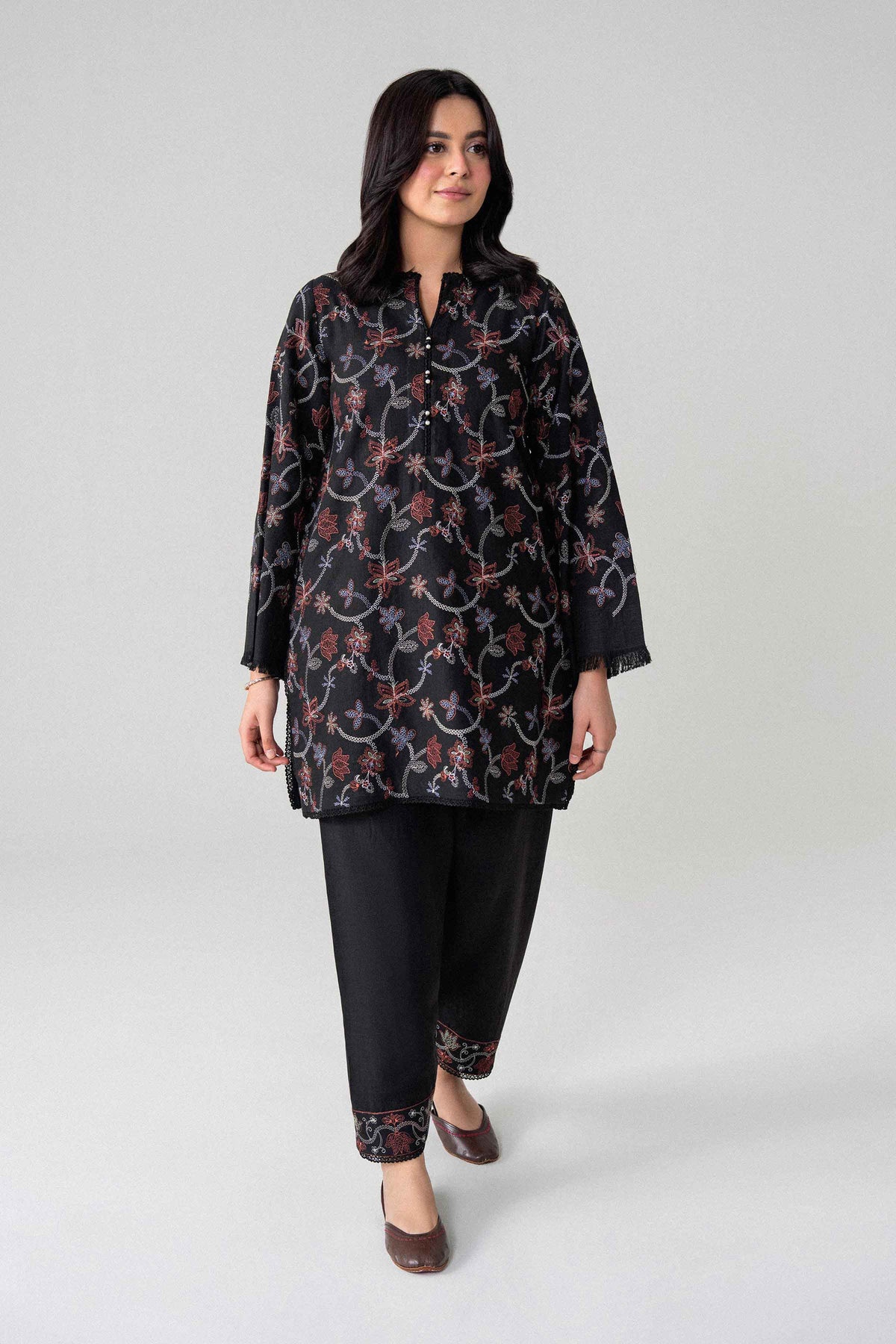 Black 2-Piece Embroidered Suit in Viscose Zari unstitched