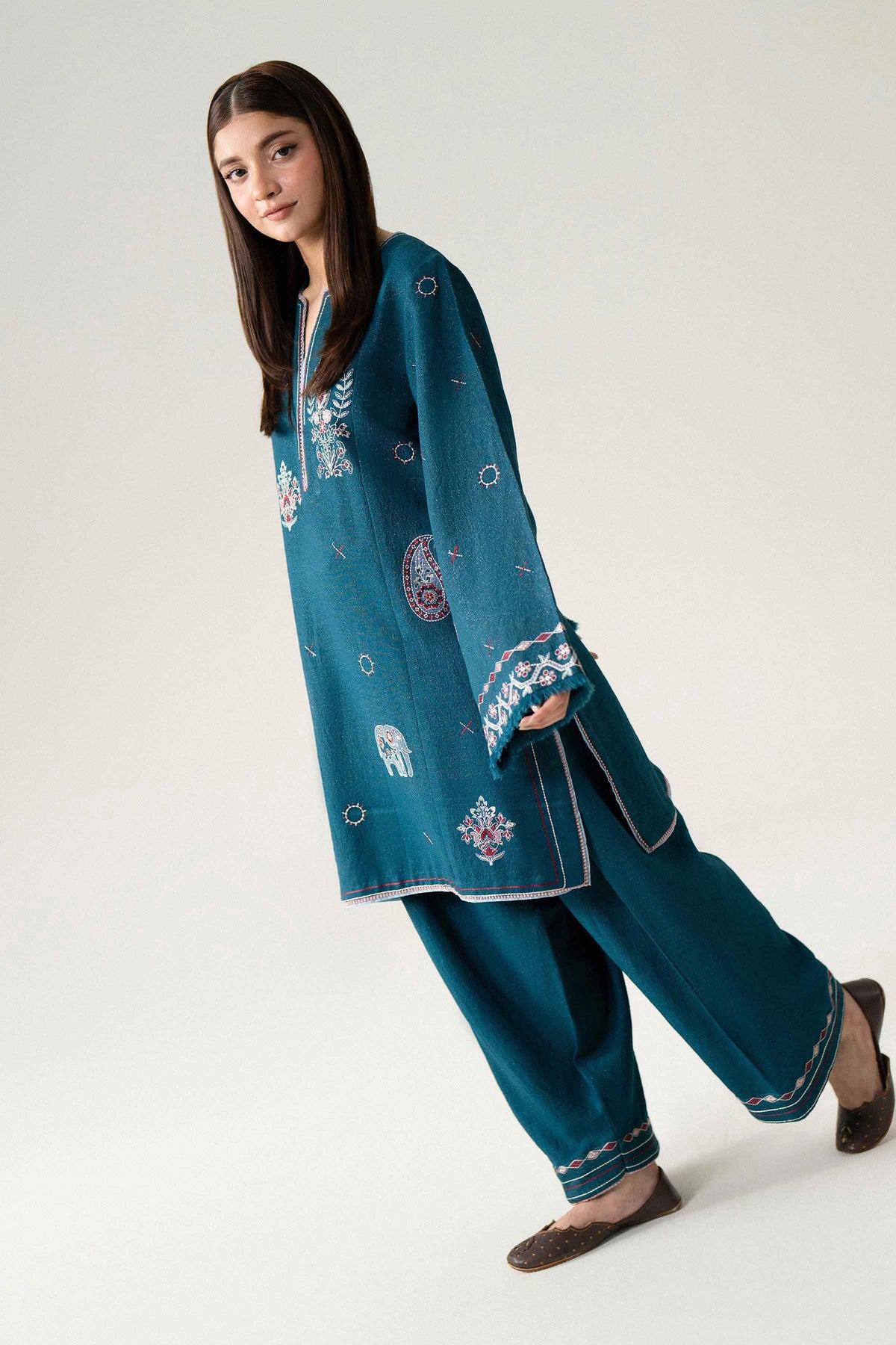Blue 2-Piece Embroidered Suit in Viscose Zari unstitched