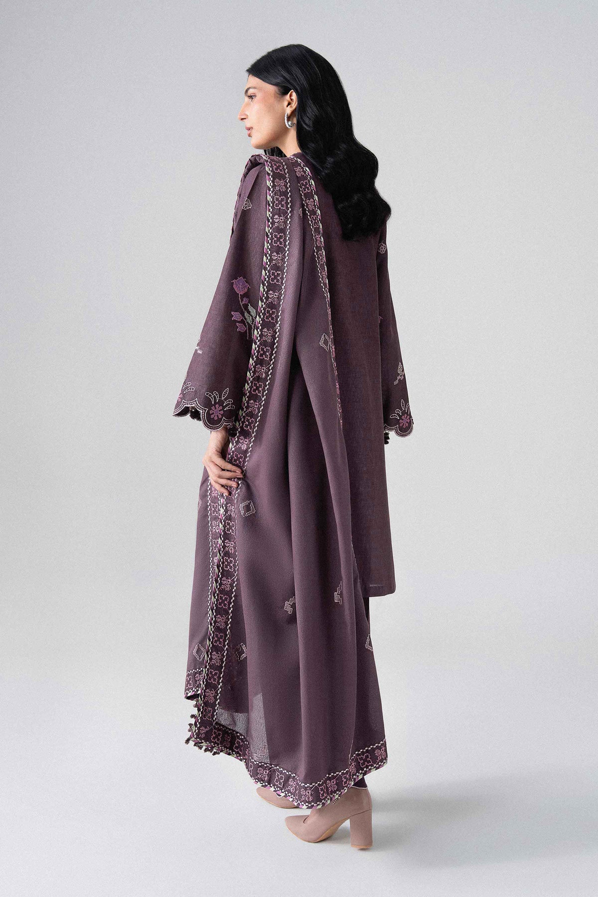 3 Piece - Embroidered Suit - U3PE-NISHA26WV1-54