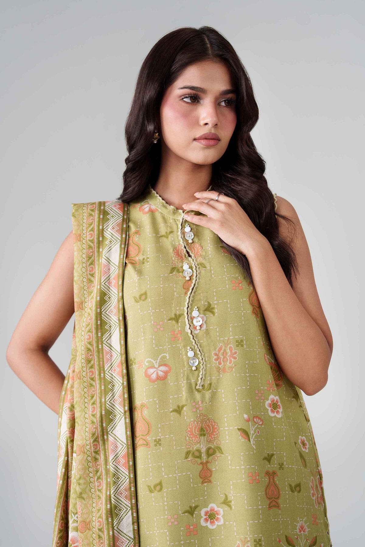 Green 3-Piece Printed Embroidered Suit in Linen unstitched