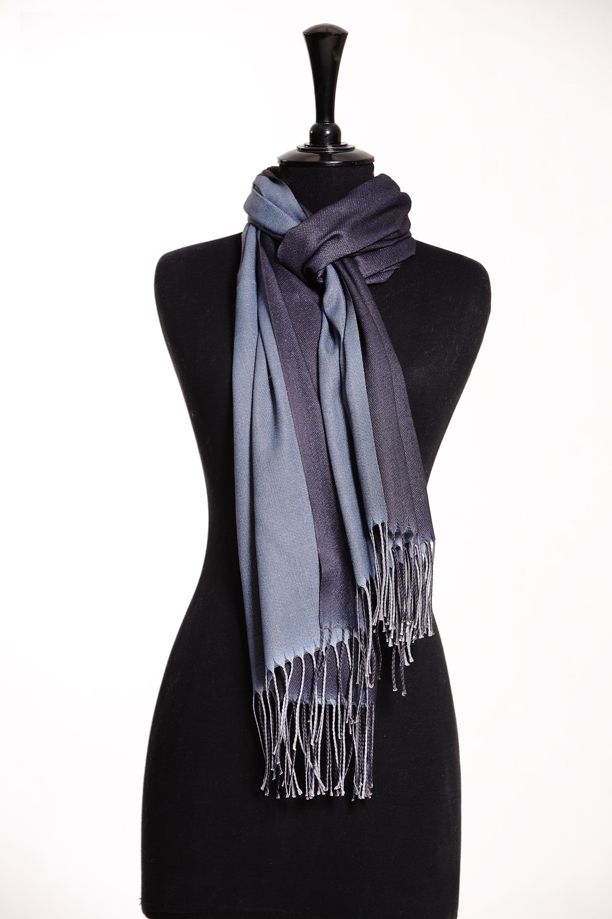 428482103-Women Shawl-W22