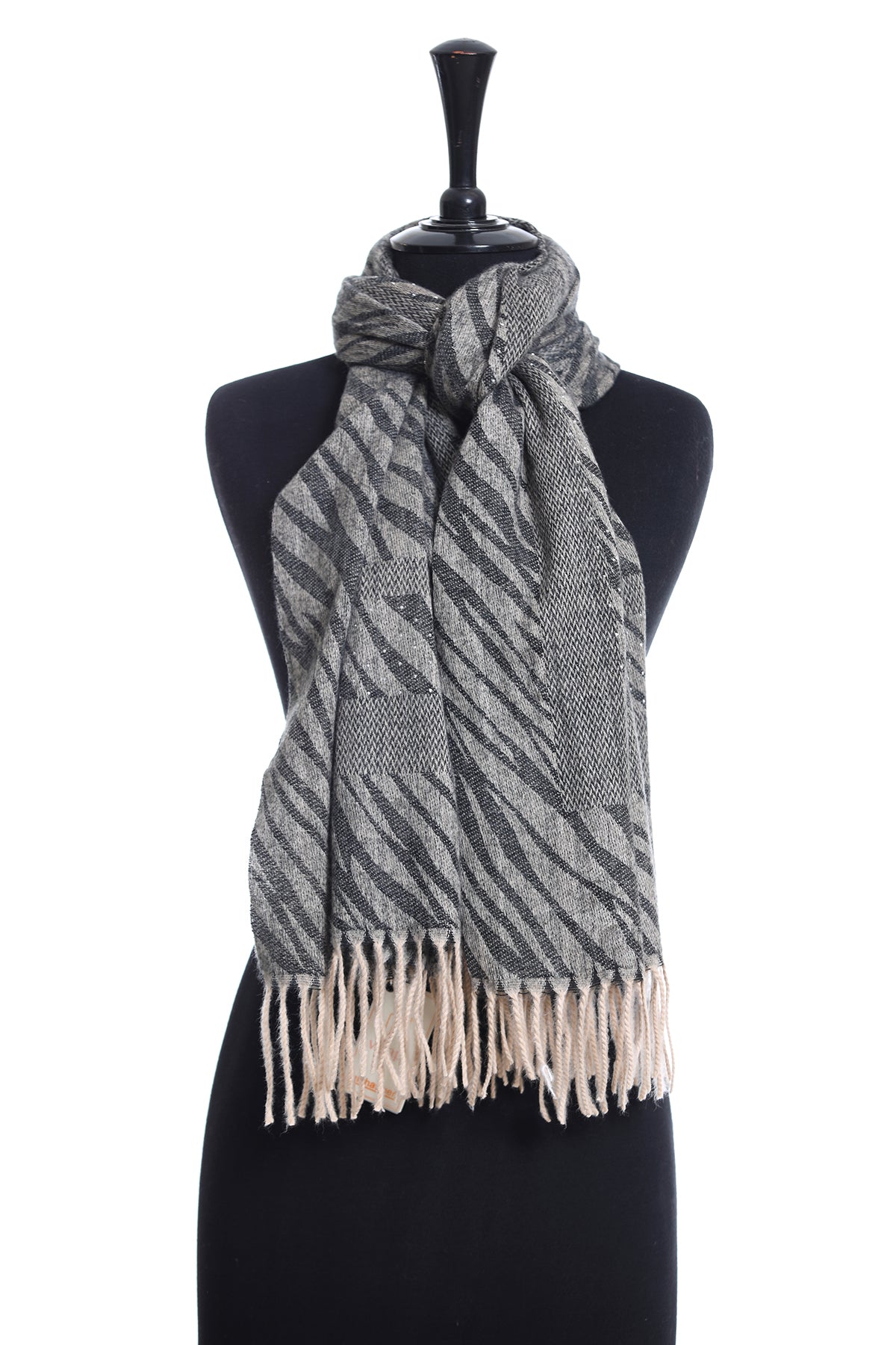 428692103-Women Shawl-W22