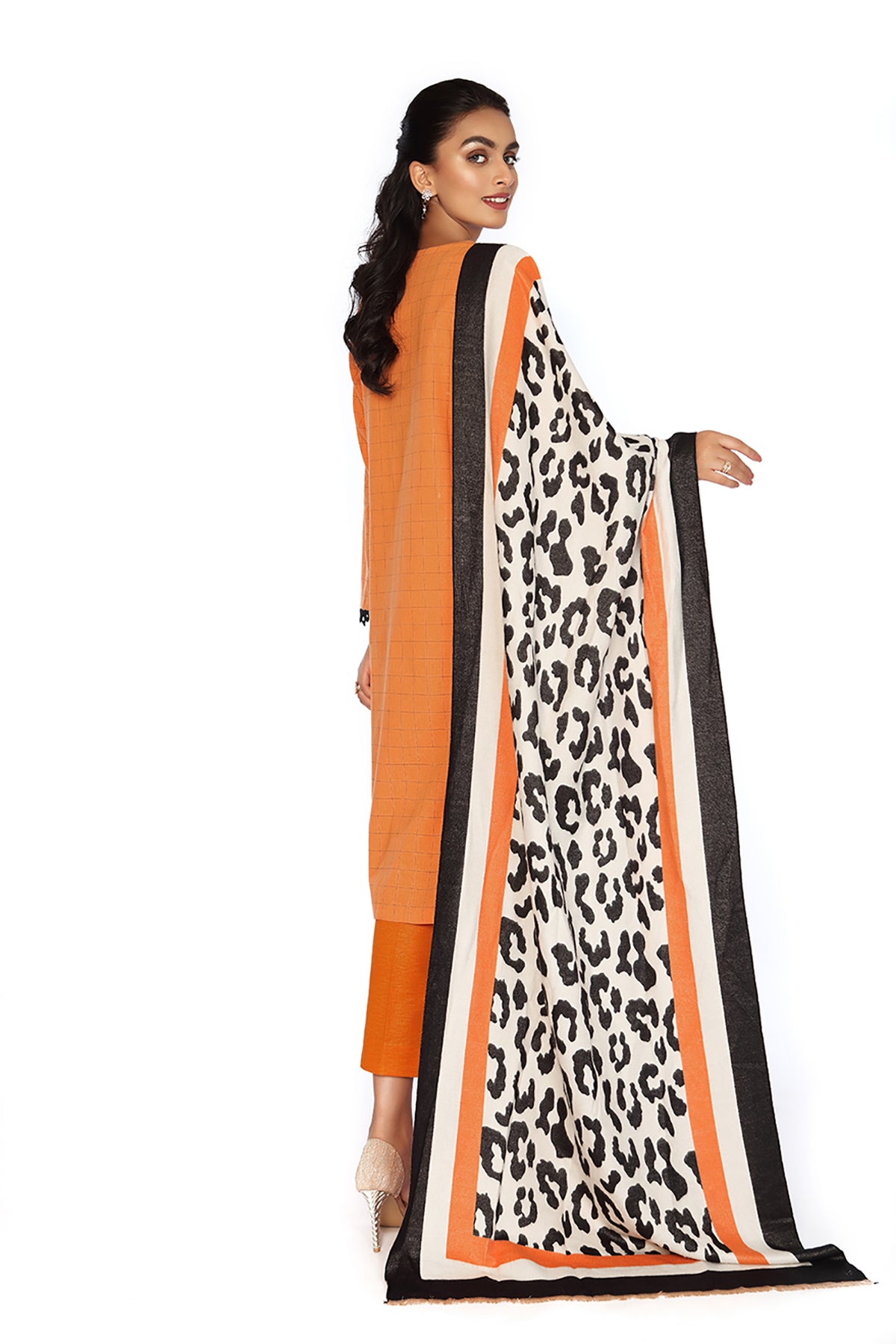 42105032-Yarn Dyed Embroidered 3PC