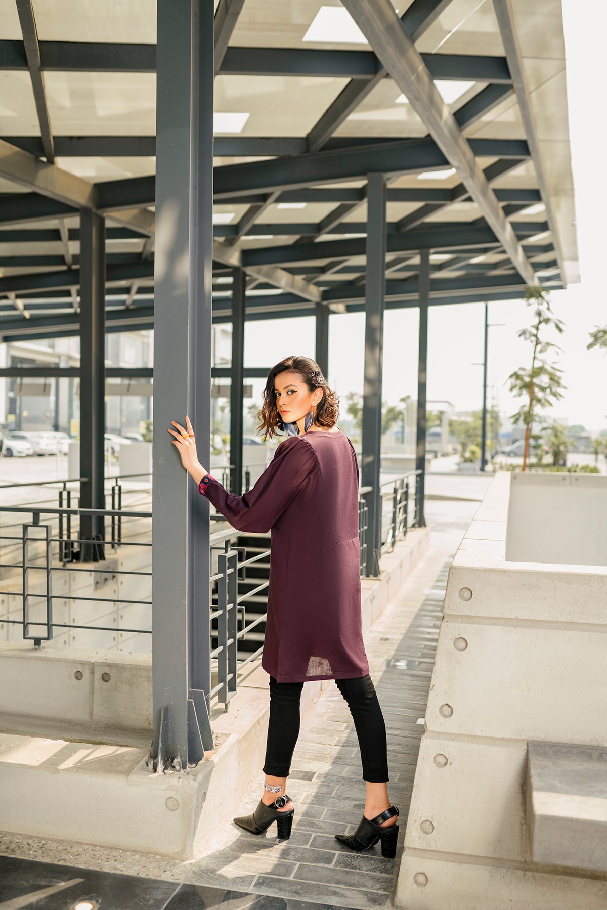 AW22-30-Embroidered Kimono Tunic
