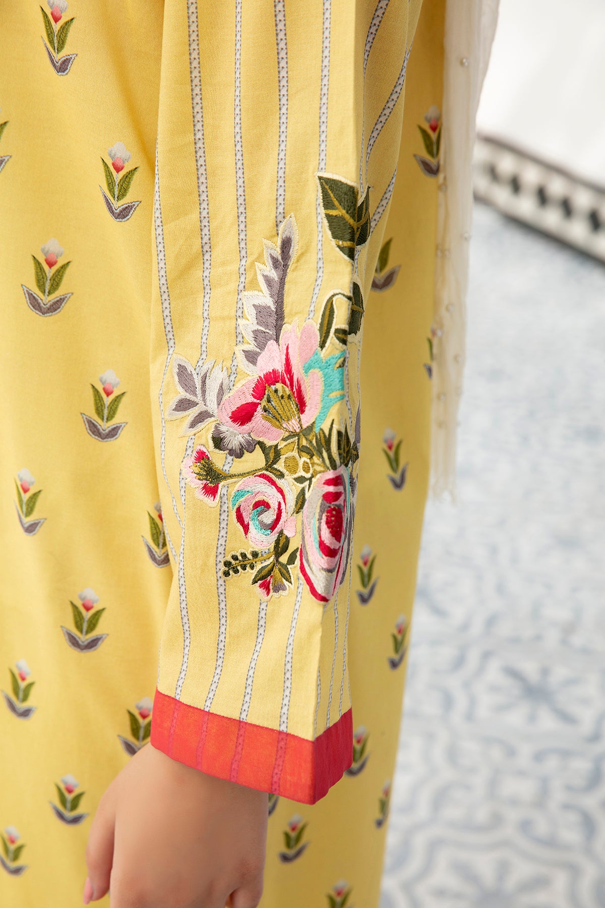 DE21-03-Loose Silhouette Stitched Fustaan-1PC