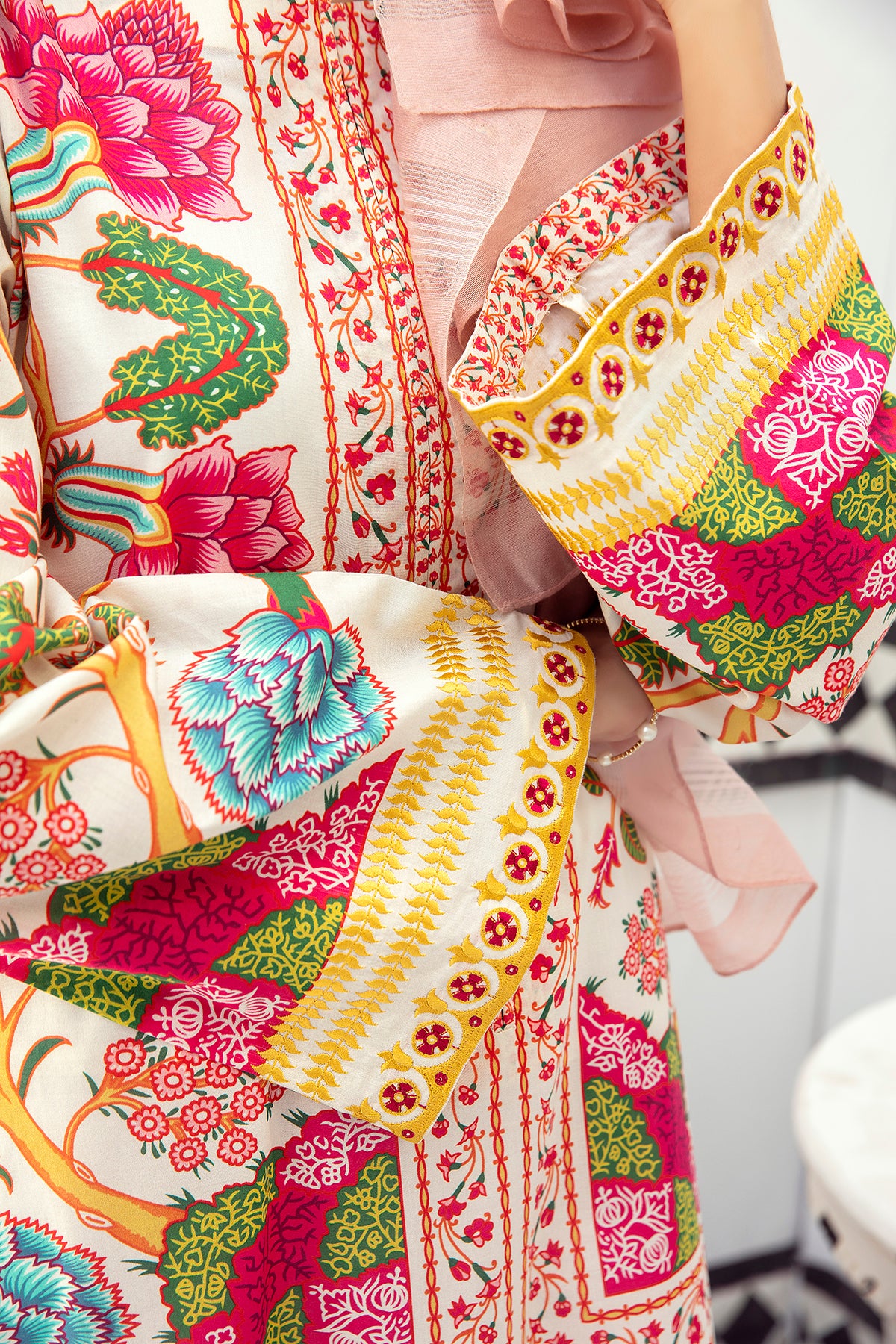 DE21-07-Embroidery Detailing Basic stitched Fustaan-1PC