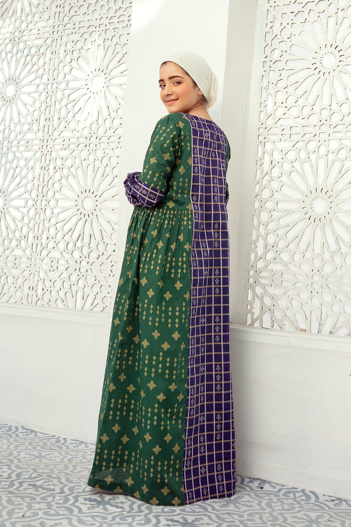 DE21-08-Embroidered with Gathered Sleeves Kids Fustaan-1PC