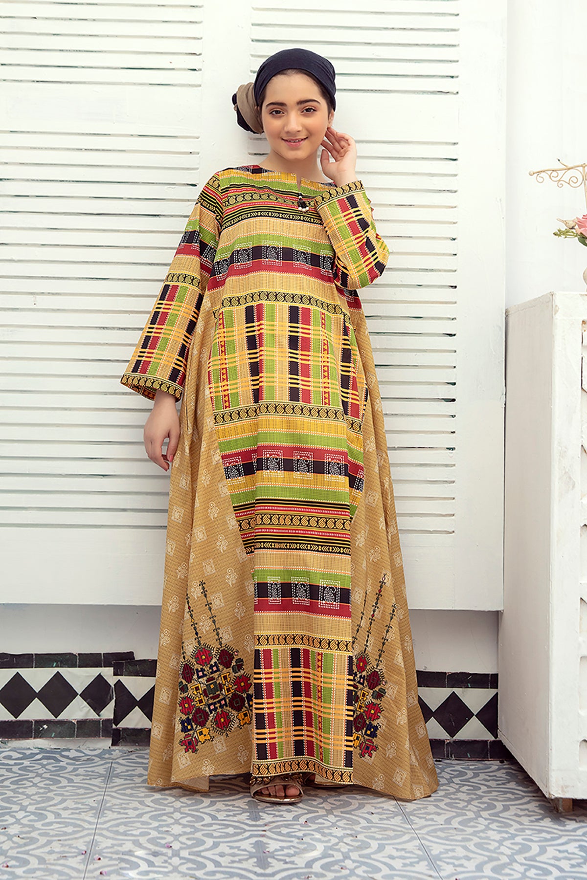 DE21-21-Twill Tape & Embroidery Detailing Stitched Fustaan-1PC