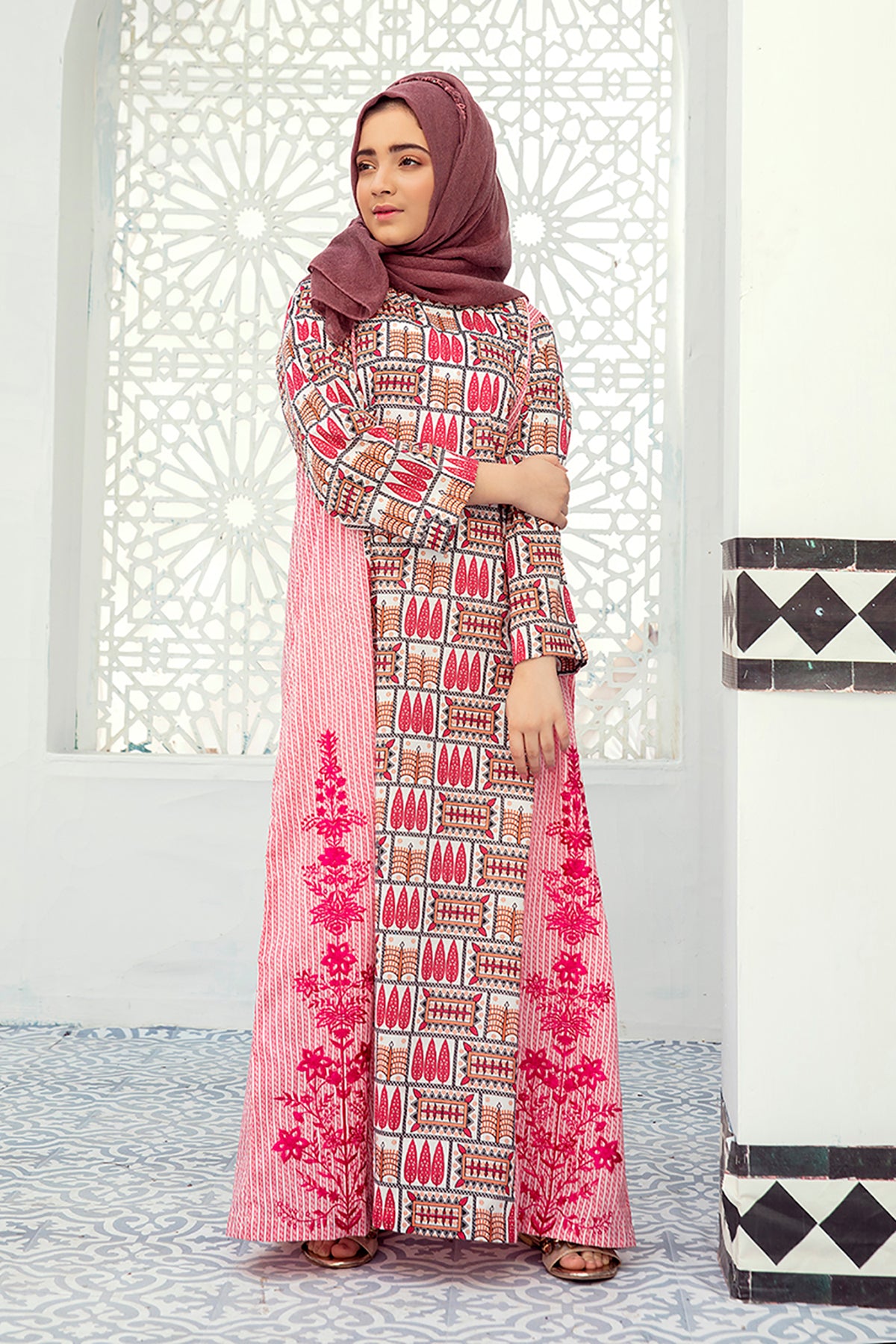 DE21-25 Embroidered Mix & Match Stitched Fustaan-1PC