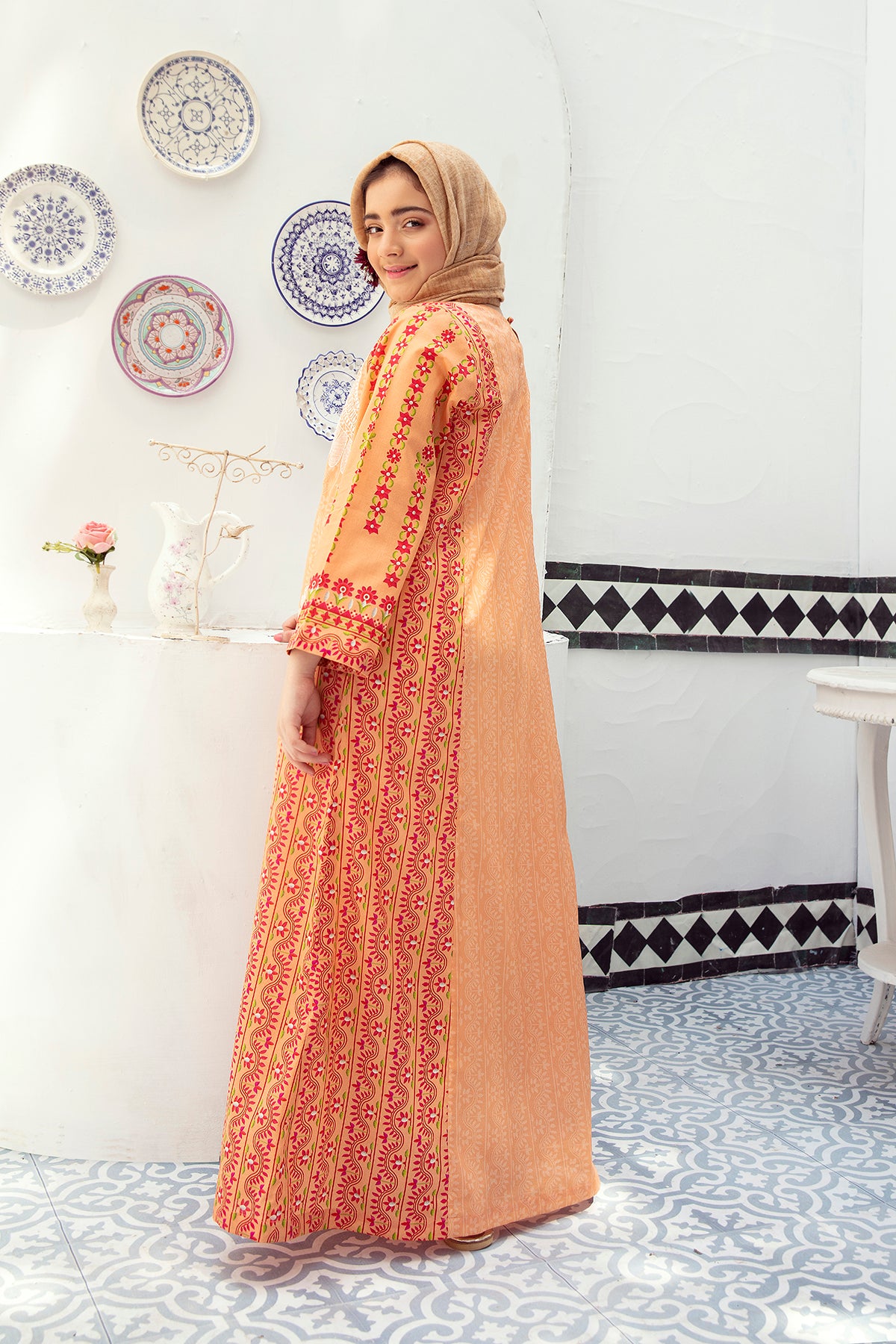 DE21-39-Embroidered Paneled Fustaan
