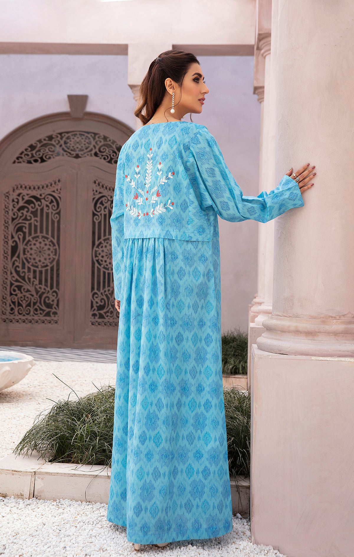 DE22-16-Printed Embroidered Fustaan 1PC