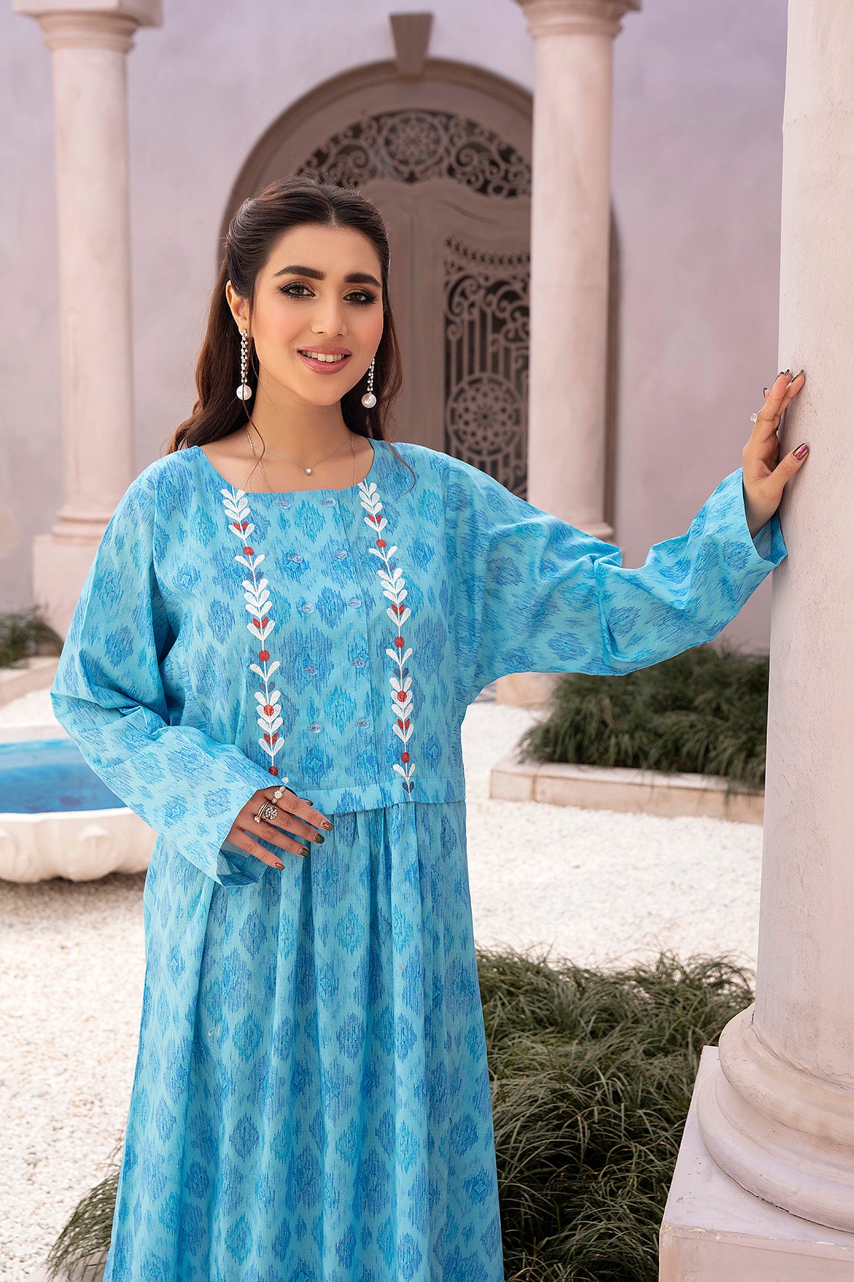DE22-16-Printed Embroidered Fustaan 1PC