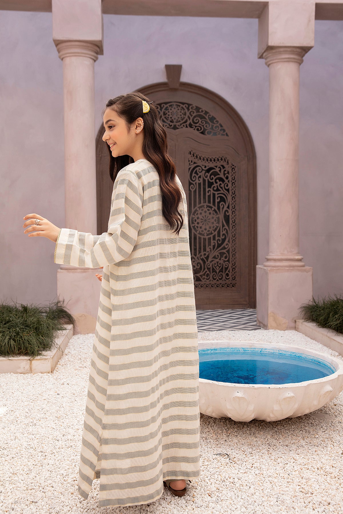 DE22-22-Button Detailing Basic Fustaan 1PC