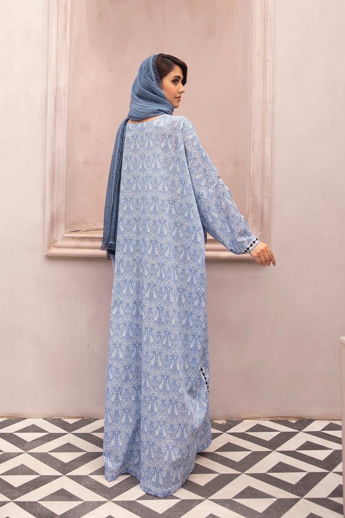 DE22-28-Organza Detailing Printed Embroidered Fustaan 1PC