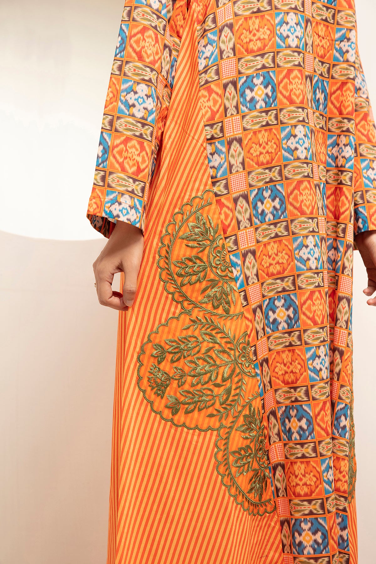 DS21-24-Digital Cambric Stitched Fustaan-1PC