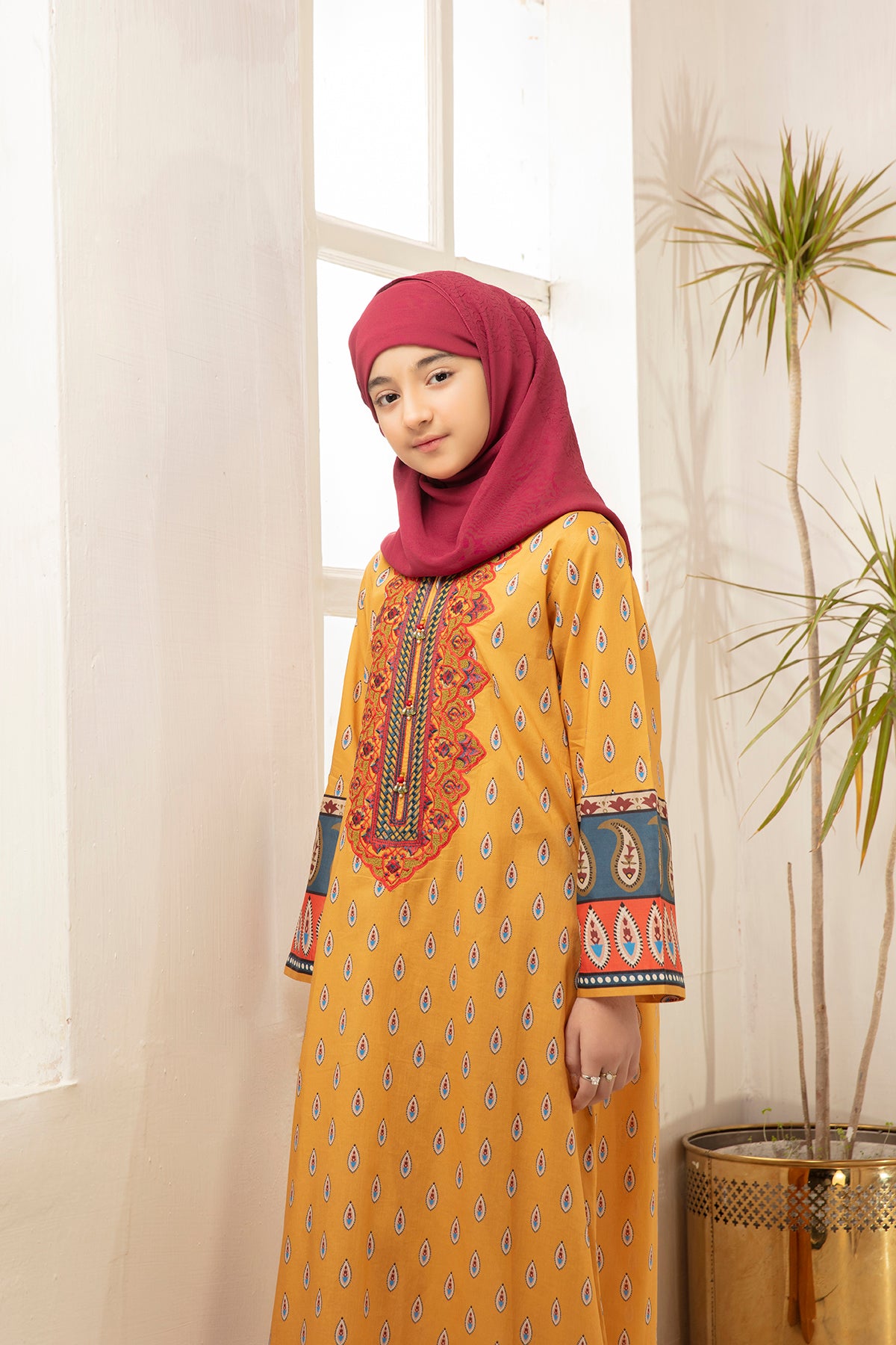 DS21-39-Digital Cambric Embroidered Stitched Fustaan With Mask-1PC