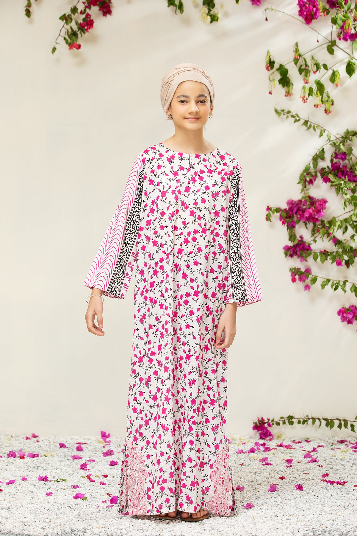 DS21-64/Kids Embroidered Mix & Match Printed Lawn Fustaan