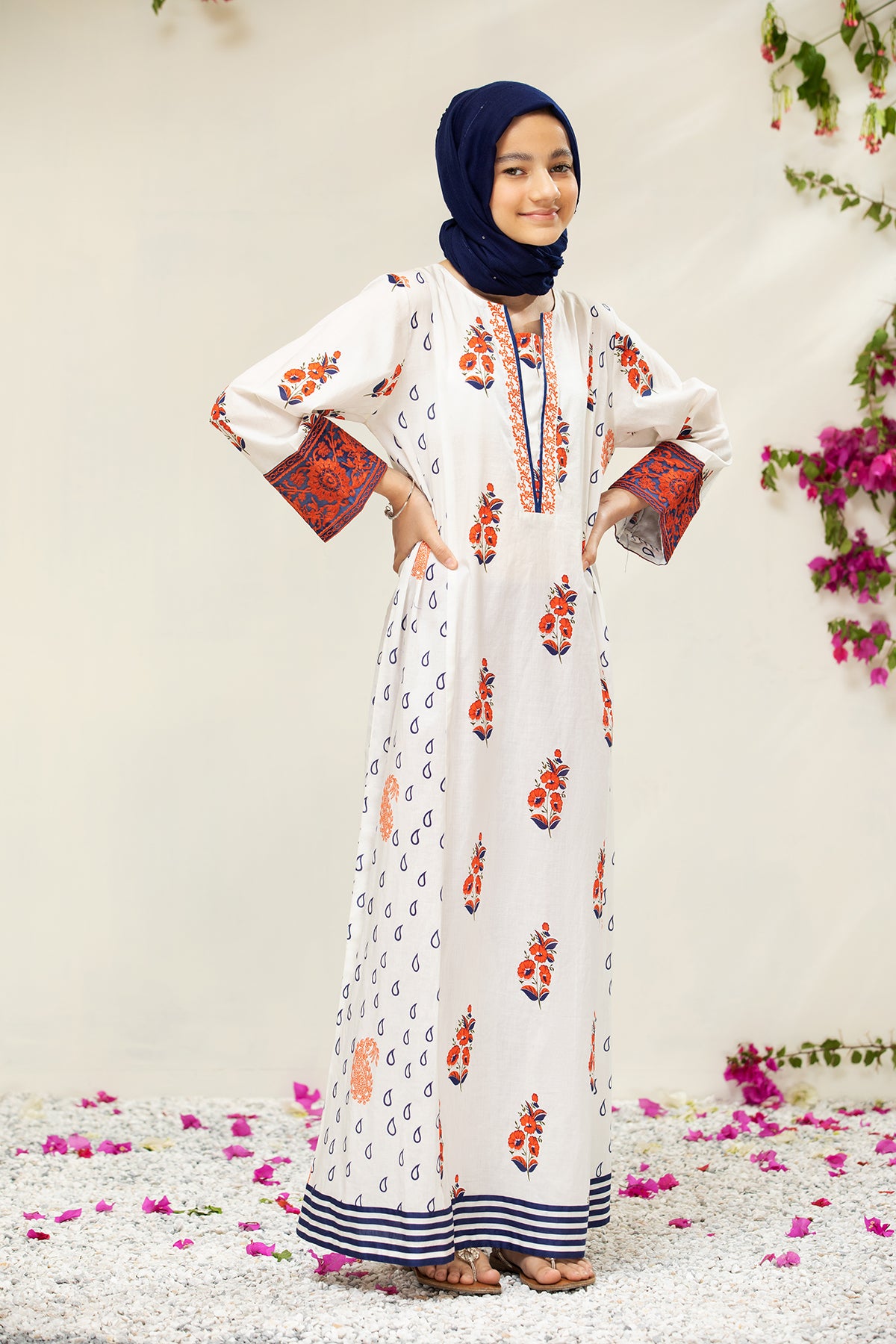 DS21-72/Kids Embroidered Printed Lawn Kurta Fustaan