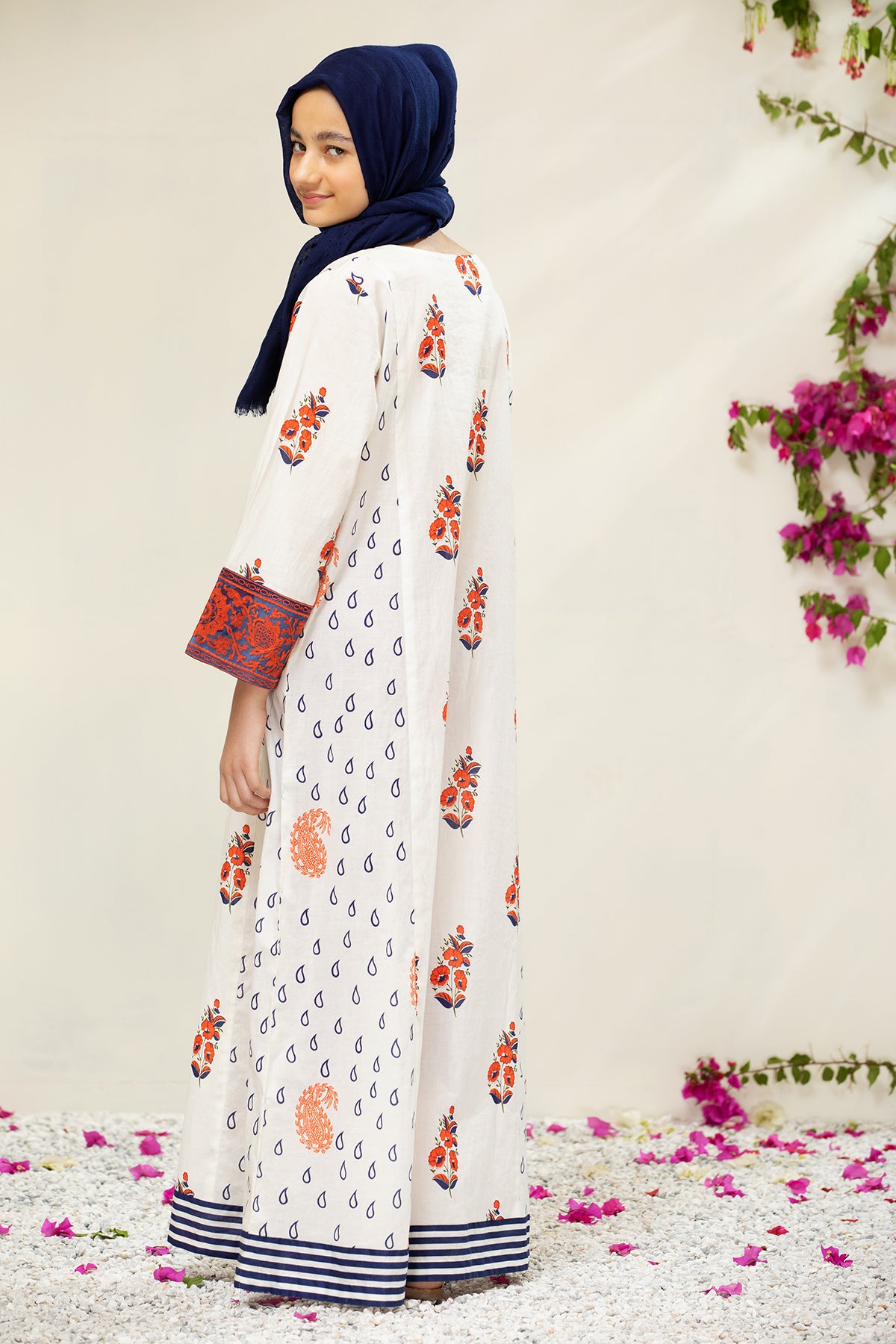 DS21-72/Kids Embroidered Printed Lawn Kurta Fustaan