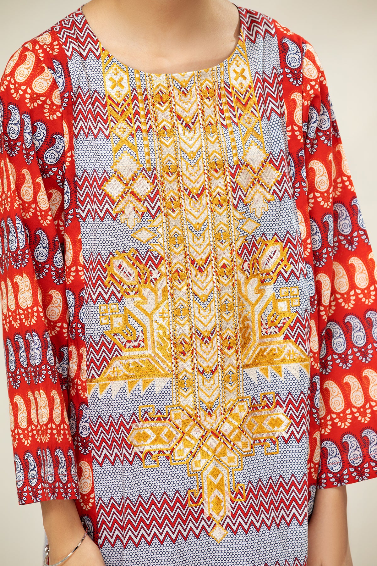 DS21-80/KIDS Embroidered Printed Lawn Fustaan