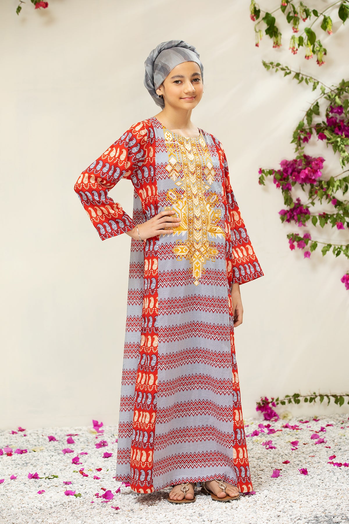 DS21-80/KIDS Embroidered Printed Lawn Fustaan