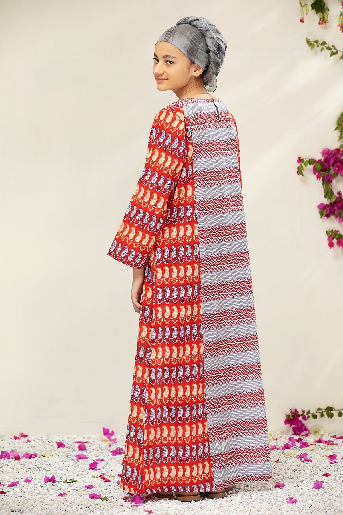 DS21-80/KIDS Embroidered Printed Lawn Fustaan