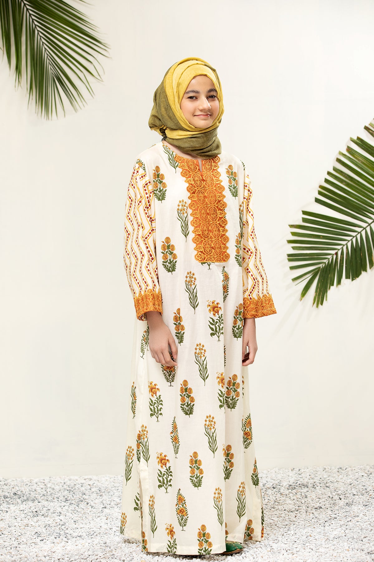 DS21-81-Kids Embroidered Printed Lawn Fustaan